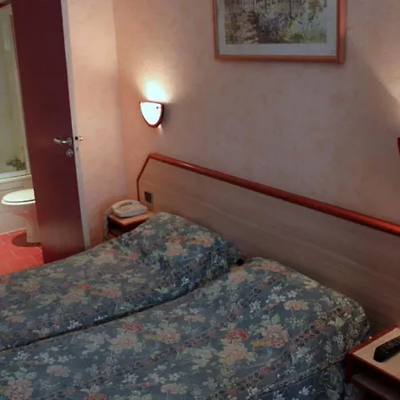 Ξενοδοχείο Aladin 2*